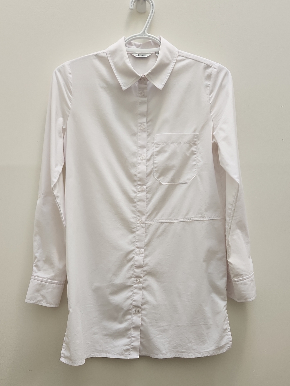 Reitmans Long White Button-Up Shirt